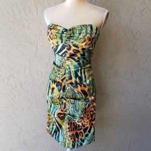 NWOT Jump Apparel strapless party dress animal